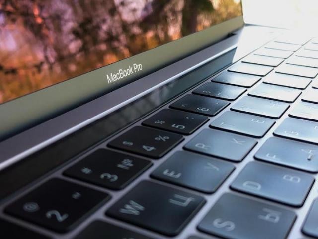 Продам  Macbook Pro 13'3 2017 Touch Bar. - 1