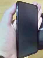Samsung galaxy s10e 128 gb. черный Б/У - Изображение 3
